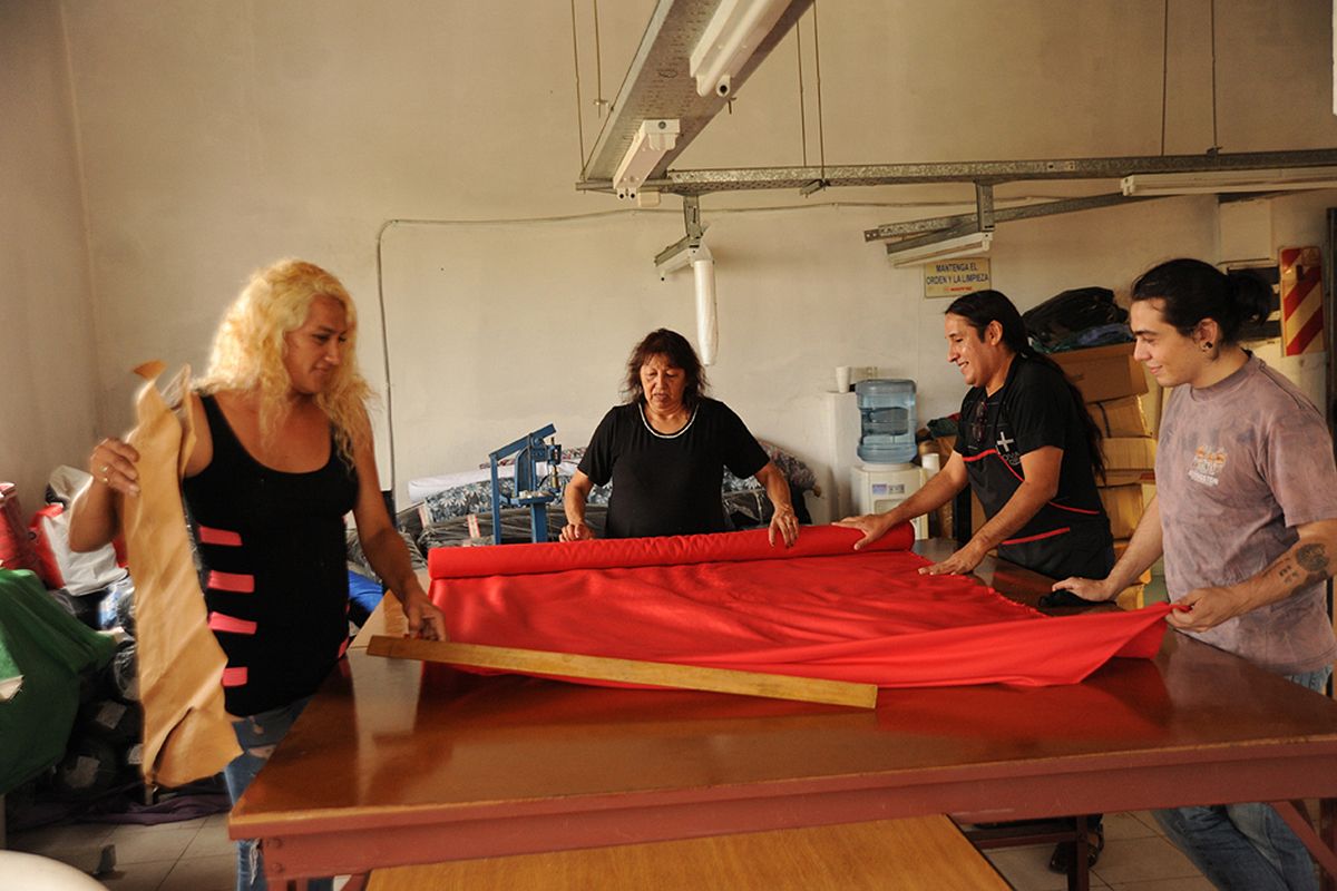 Do you see trans women and transvestites behind a counter?