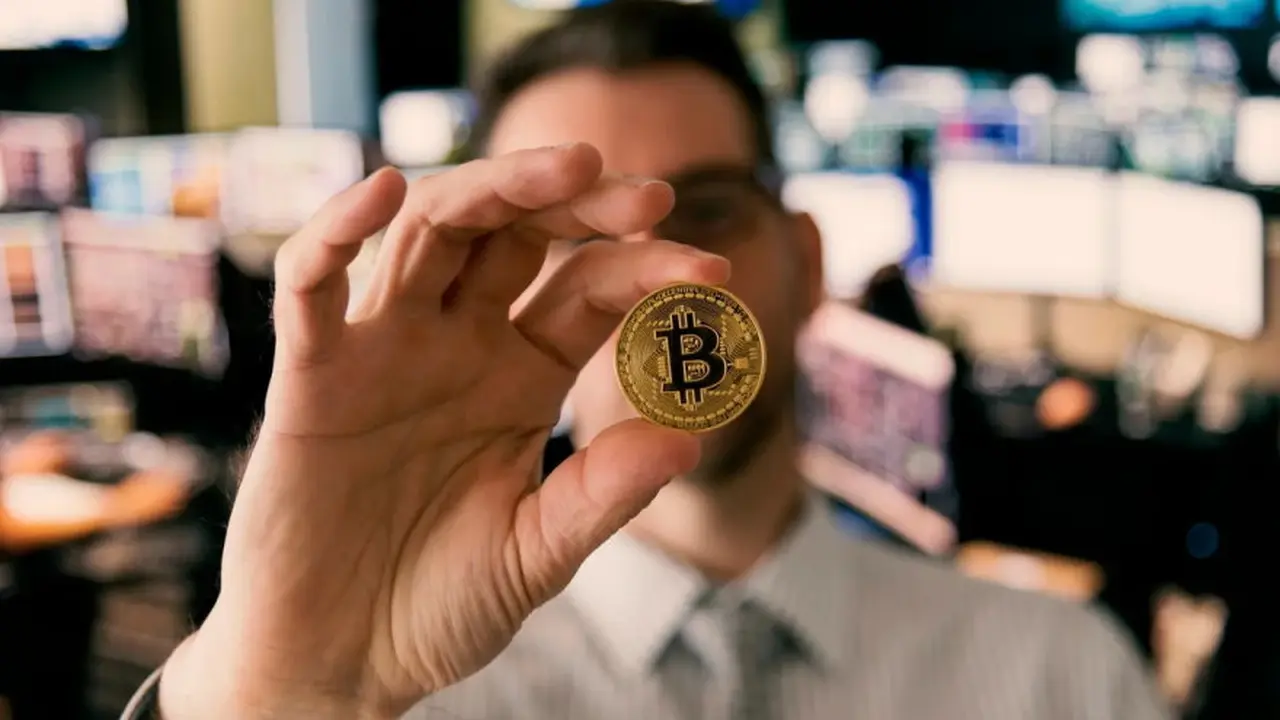 Bitcoin, gold or stocks: the key information to decide where to invest today