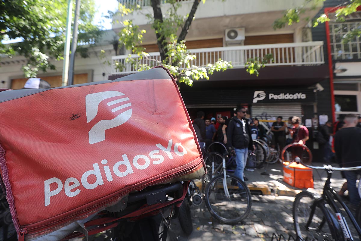 Someone sends the algorithm: why working in apps is already a dependency relationship