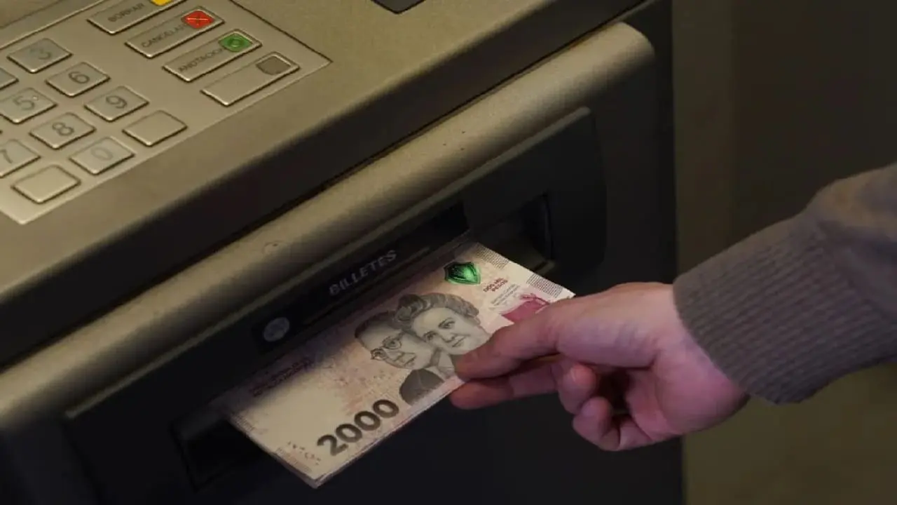 ATMs impose new limits: how much money you can withdraw in April 2026