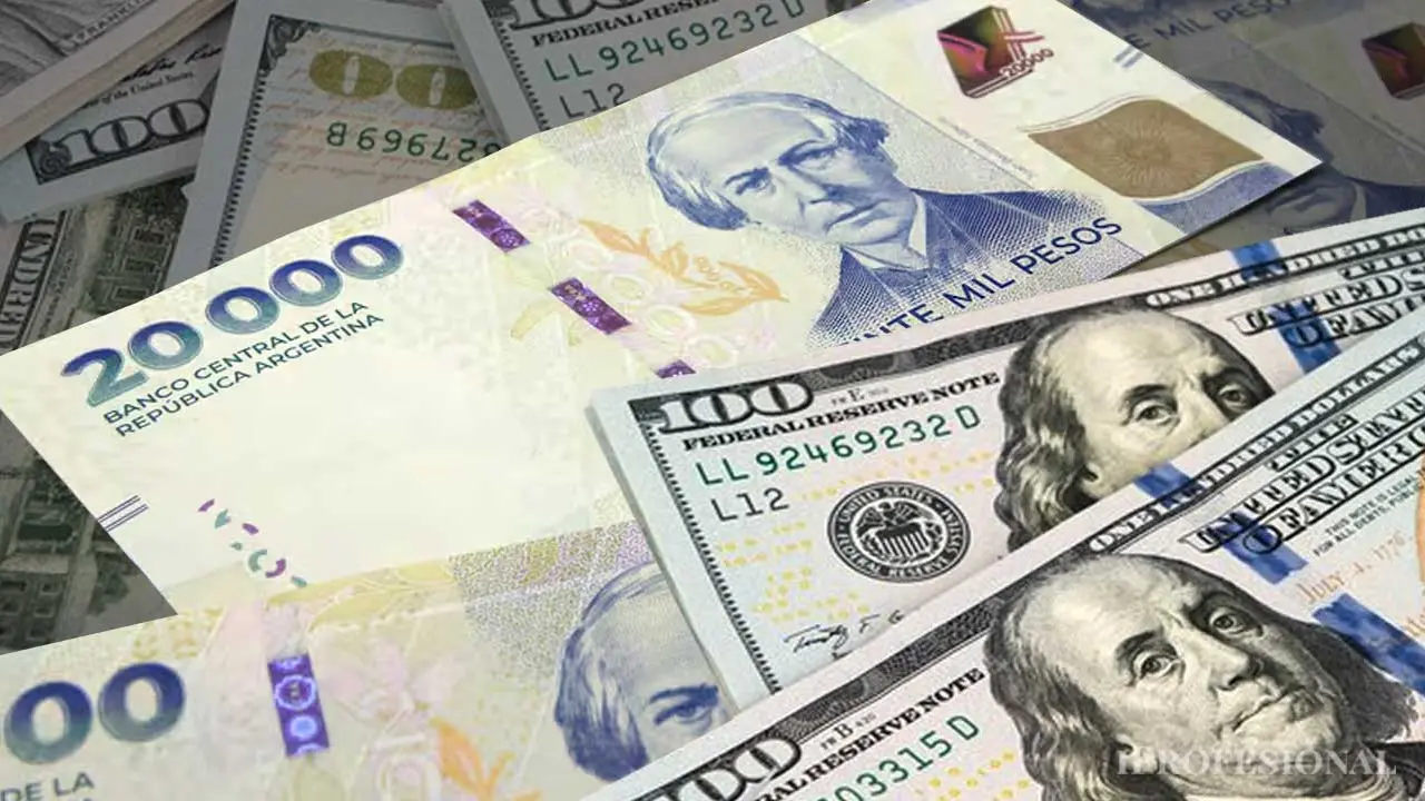 What will happen to the dollar and inflation in the coming months, according to more than 40 economists