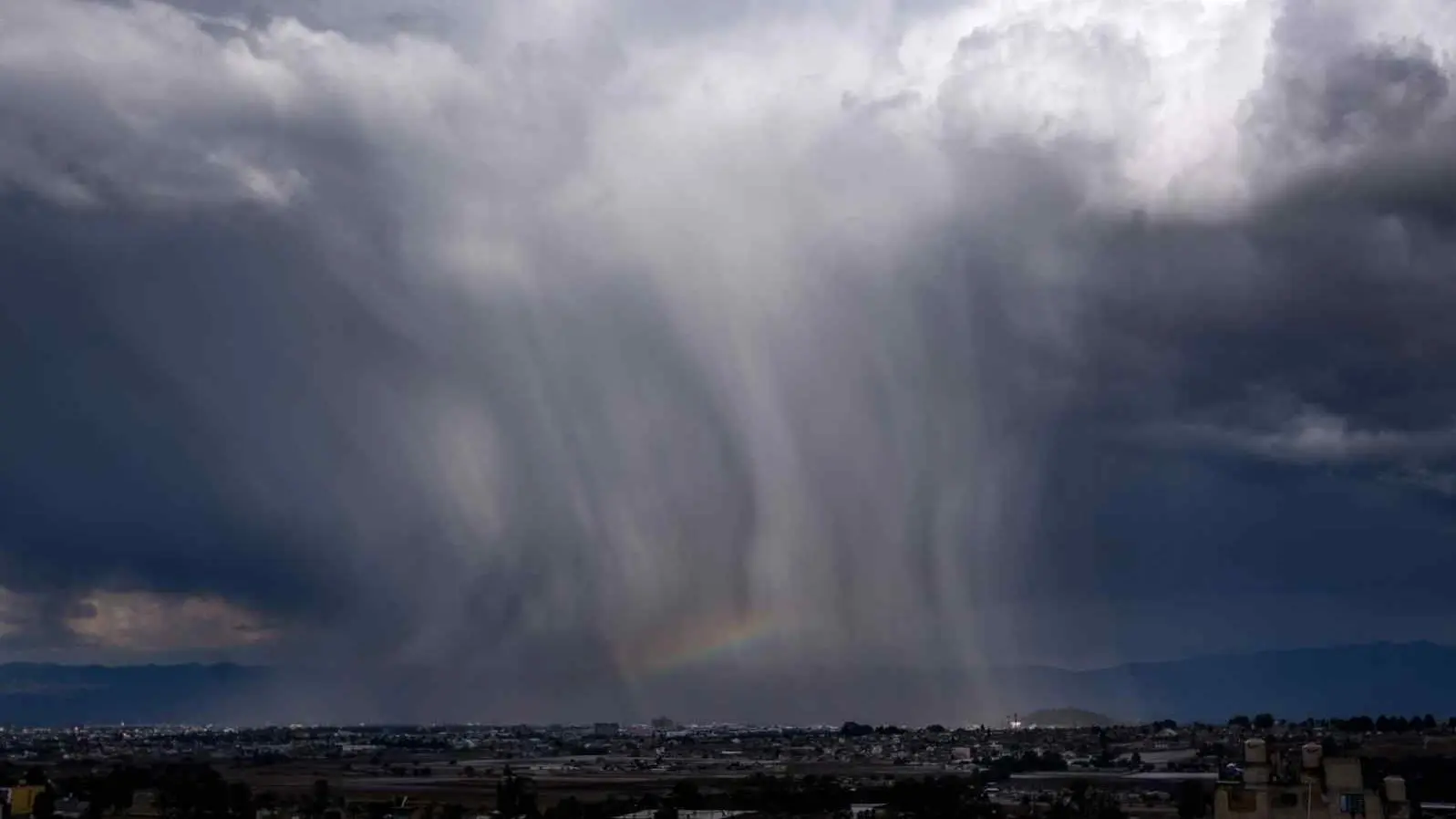 Cold front 45 stabilizes temperatures and triggers rain in 17 states
