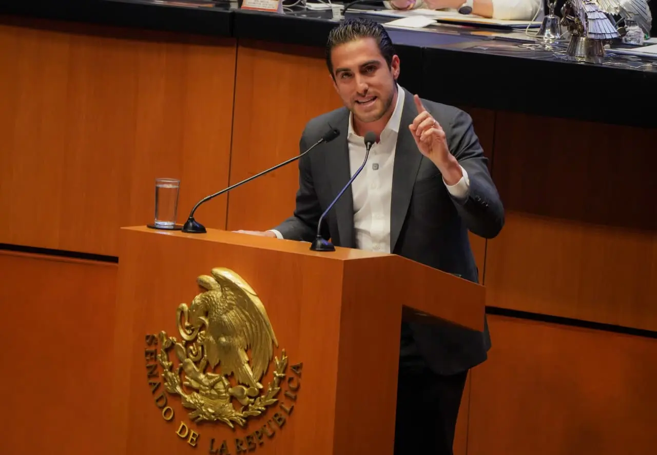 Gino Segura promotes social justice in investment laws