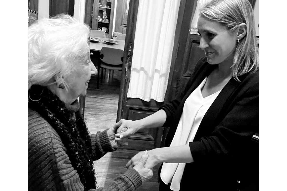 The colonel, his prosecutor niece and the journey through the memory of a country