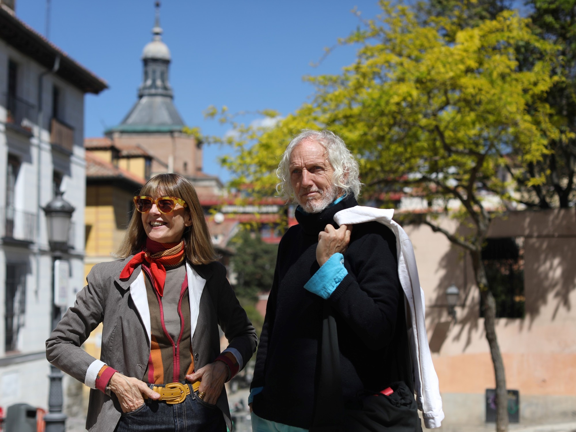 The adventures of Carola Reyna and Boy Olmi in Madrid: theater, friends and a love with a city that embraces them