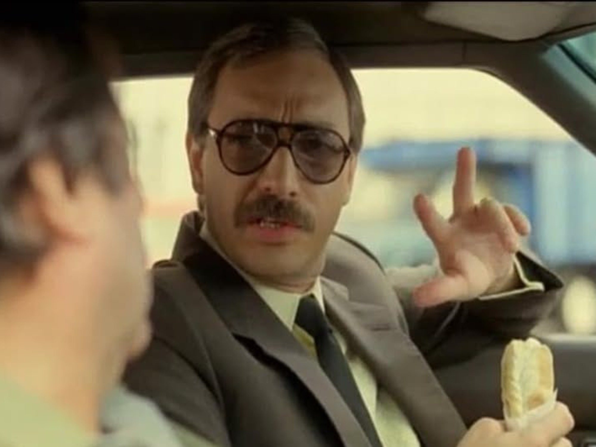 Luis Brandoni and the story of the “three empanadas”: a Japanese coupé in Lugano, the revelation of the usher and the sticker at the end that no one remembers