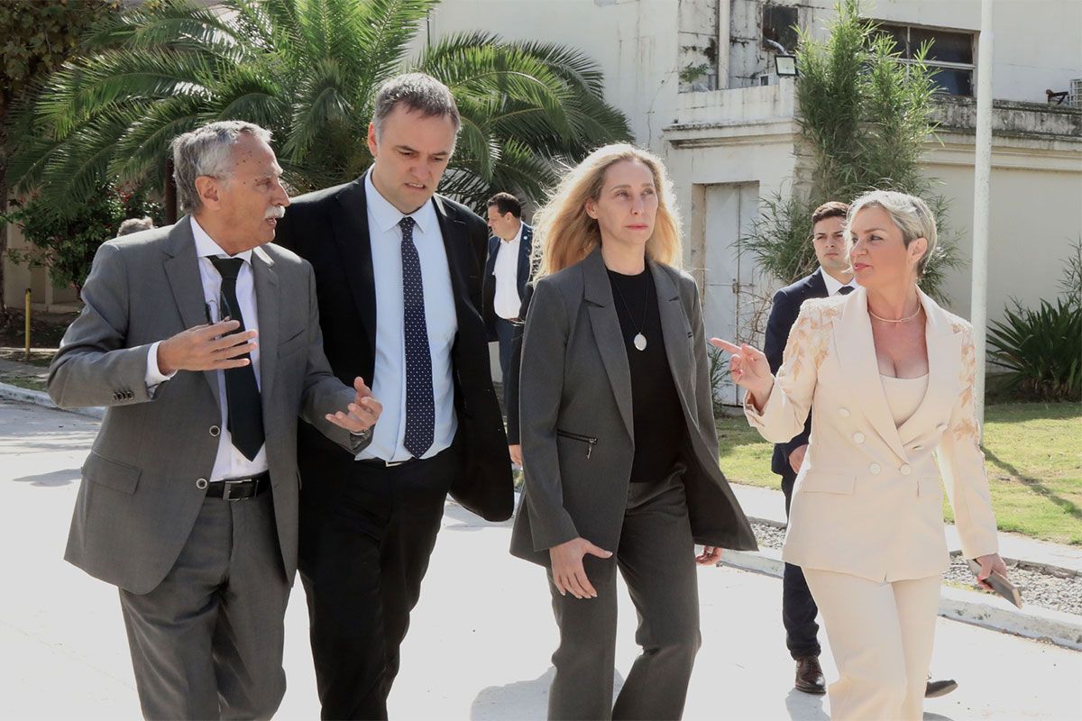 PAMI, vaccines and more adjustment: the focus returns on Minister Lugones