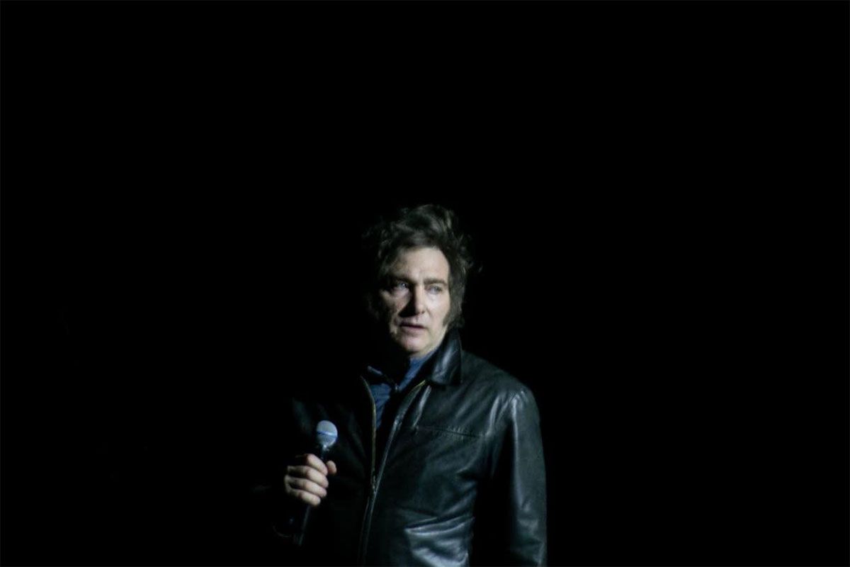 Milei cannot get out of the labyrinth in which the intern and the Adorni case put him