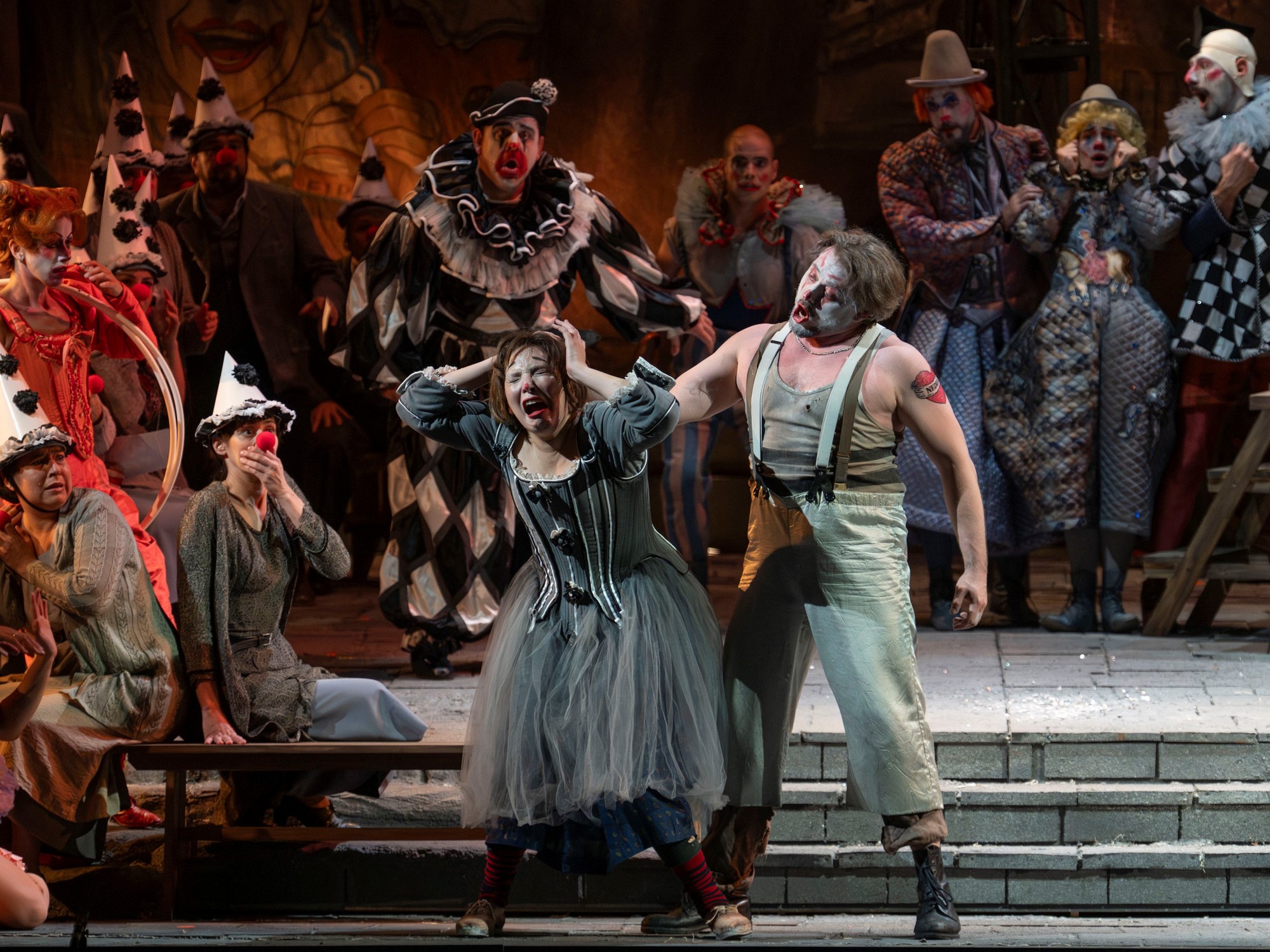 The beginning of Colón’s lyrical season combined overflowing rawness with contained density